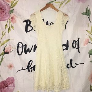 Love Chesley off White Lace Dress
